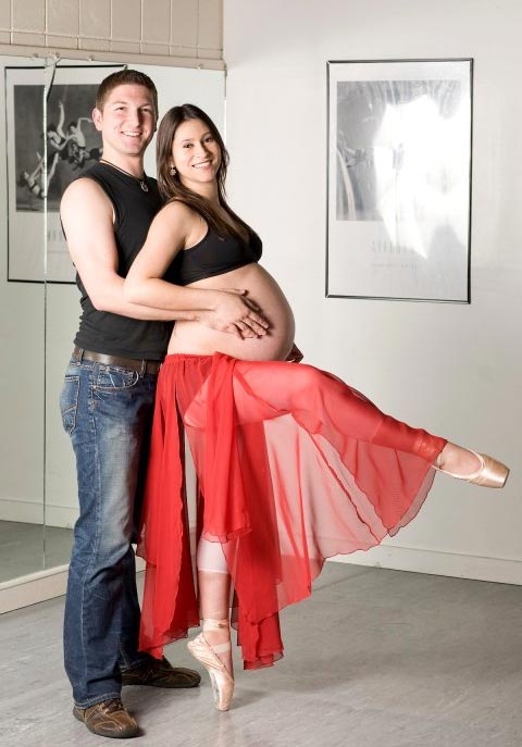 PregnantBalletDancer1.jpg