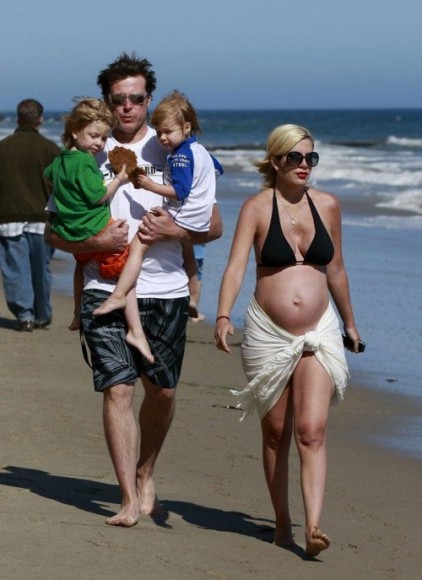     The expectant mom, 38, and her family stroll along the beach in Malibu on Memorial Day